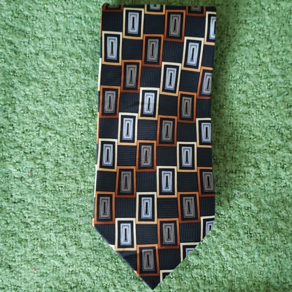 Tie